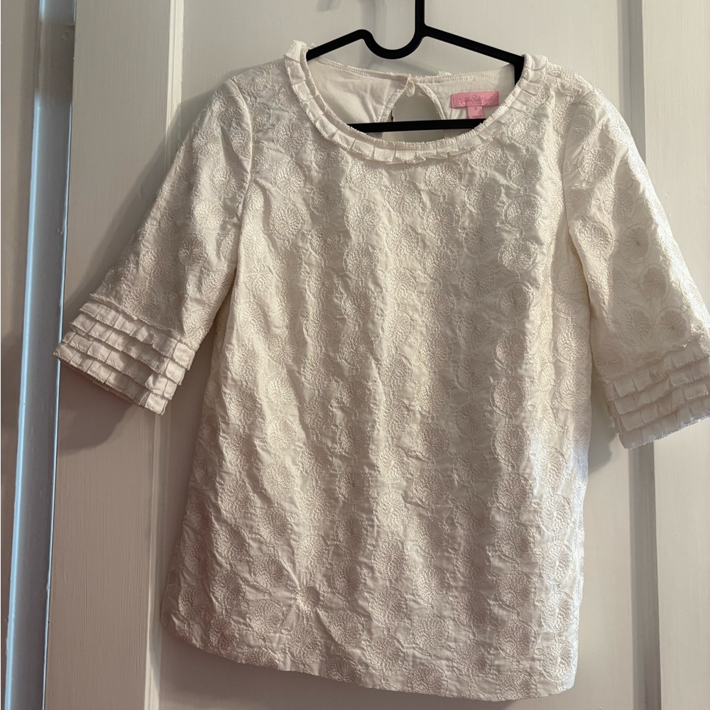 Lilly Pulitzer White Stitch Ruffle Sleeve Top Blouse Medallion Dot Detailing